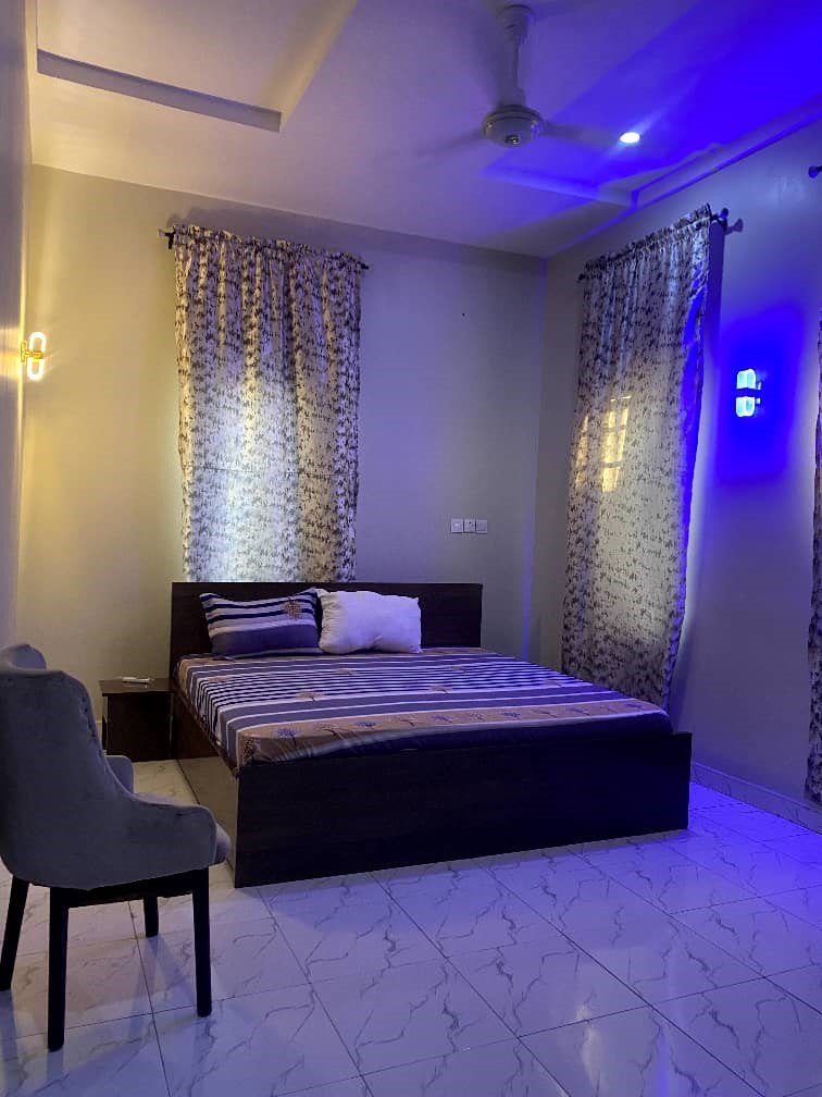 	Studio Apartment